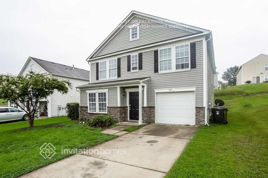 Primary Photo - 952 Littleton Dr