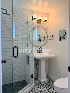 Building Photo - Gorgeous Sacramento Home with a POOL!!