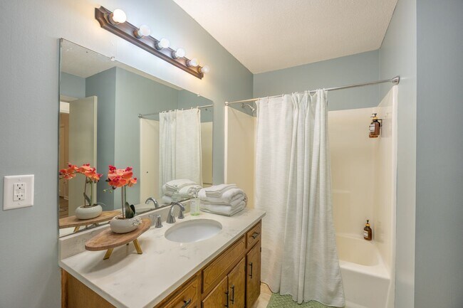 Building Photo - 35 Preston Dr