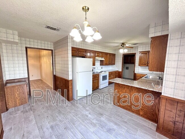 Building Photo - 3101 Brooken Hill Dr