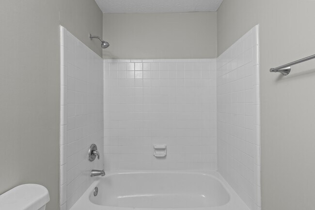 Building Photo - 1227 Creek Forest Ct NW