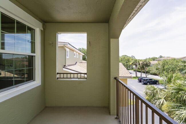 Building Photo - 1005 Bella Vista Blvd