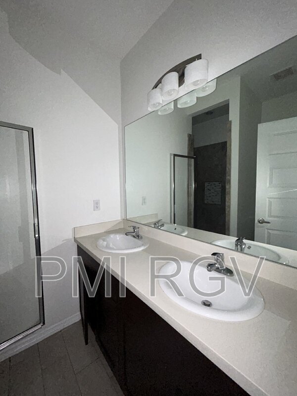 Building Photo - 3705 Paola St