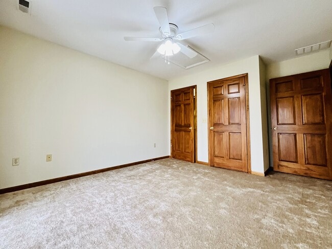 Building Photo - Ruby Circle Court - Building H *