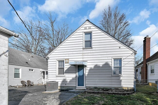 Building Photo - 91 W Kanawha Ave