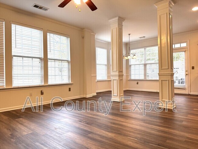 Building Photo - 969 Pierce Ivy Ct NE