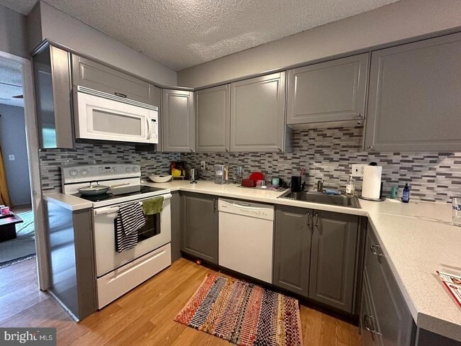 Building Photo - 2215 Cartwright Pl