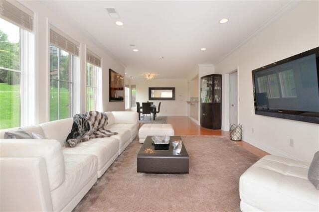 Building Photo - 3 Moorings Ln