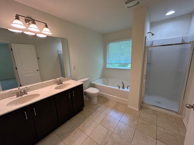 Building Photo - 3 Bedroom | 2.5 Bath Home in Raleigh - Fen...