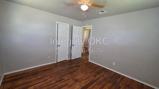 Building Photo - 6413 S Kelley Ave