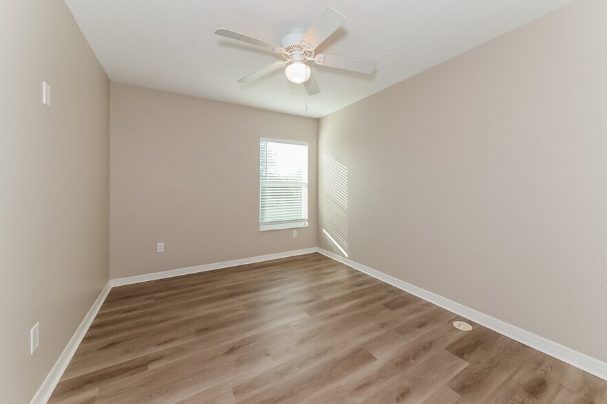 Building Photo - 11527 84th St Cir E