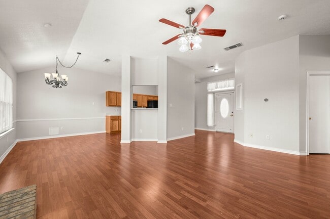Building Photo - Available NOW!!!! This 3 bedroom, 2 bath, 2 car garage home has no carpet. All flooring is LVP an...