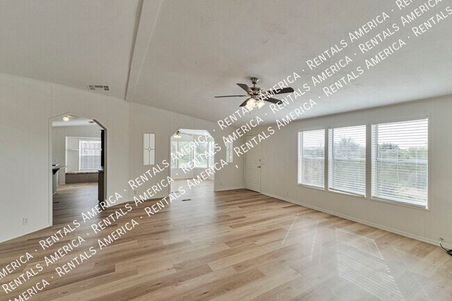 Building Photo - 11140 W Windchime Dr