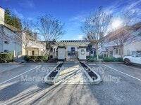 Building Photo - 2968 Moorpark Ave