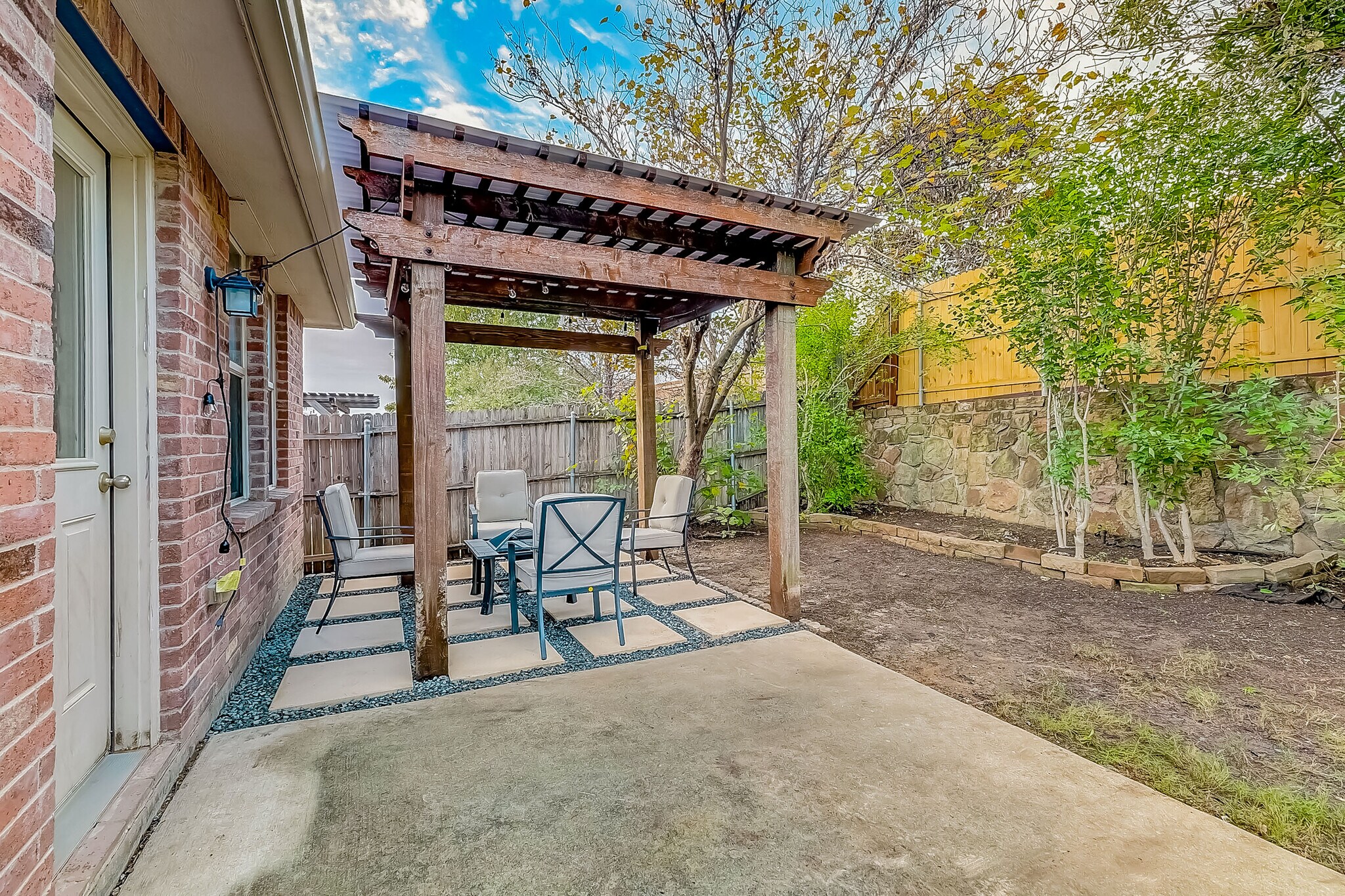 Building Photo - 13359 Velasco Drive