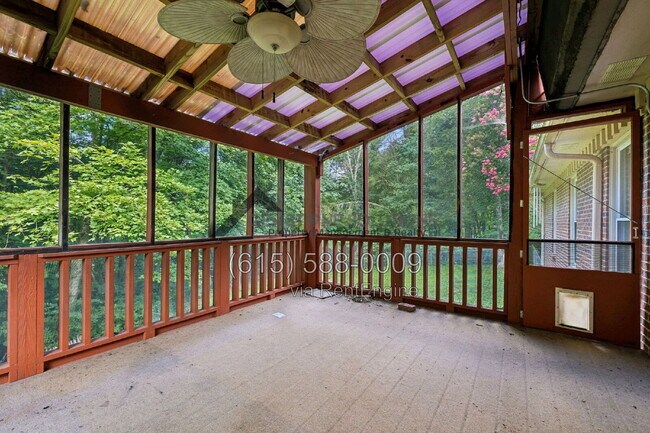 Building Photo - 1912 Graceland Dr
