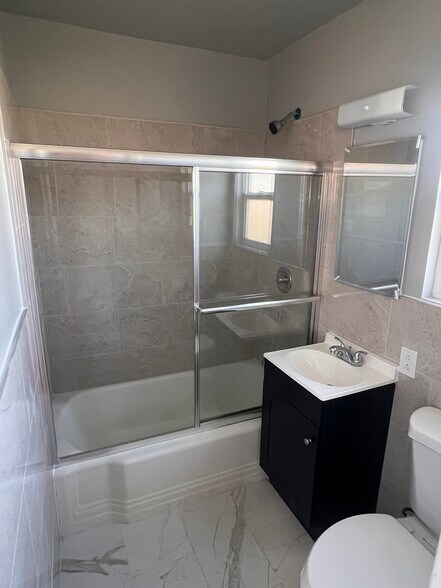 Primary Photo - 3330 Sequoia Dr