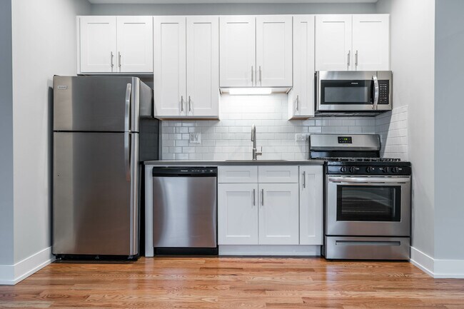 Building Photo - 2115 N Sedgwick St