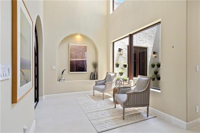 Building Photo - 1312 SE 2nd Ct