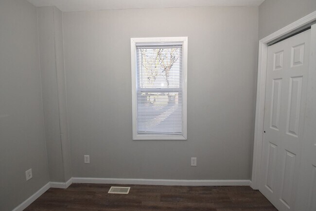 Building Photo - 111-113 S West St Mishawaka