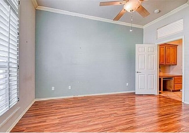 Building Photo - Gated Community! No Lawn Care!! Beautiful ...