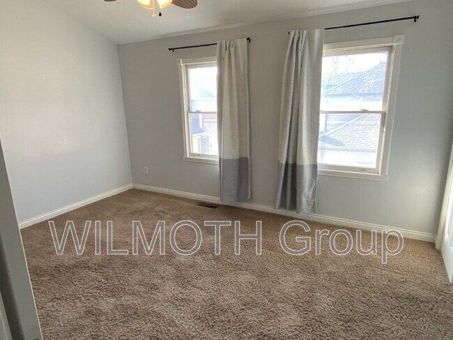 Building Photo - 1026 N New Jersey St