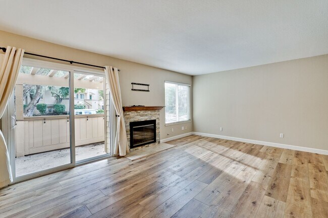 Building Photo - Welcome Home!!! - Modern and Spacious Gem!...