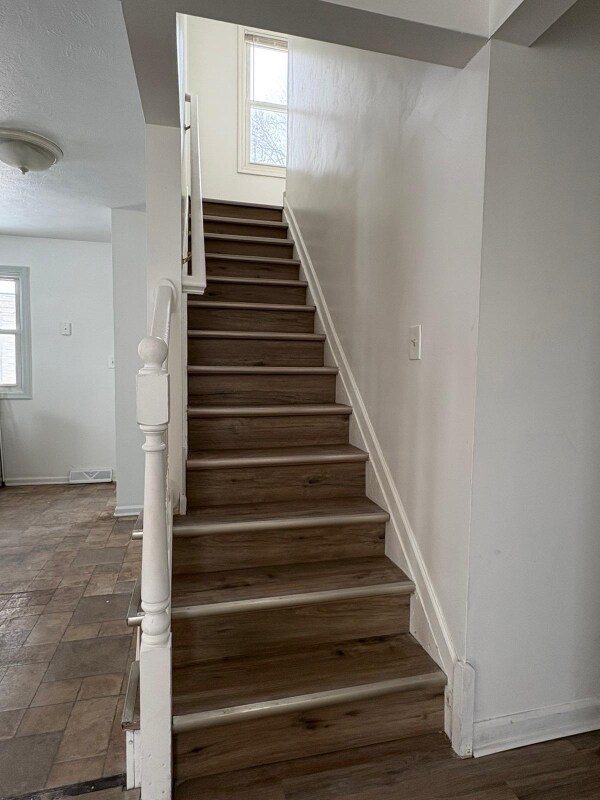 Building Photo - 5324 Kohout St