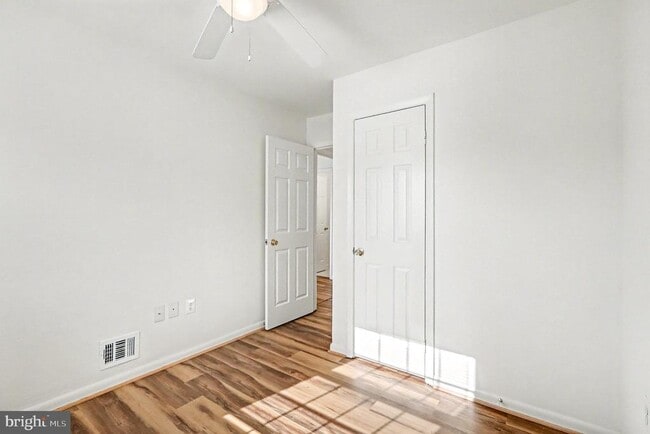 Building Photo - 13828 Londonderry Ct