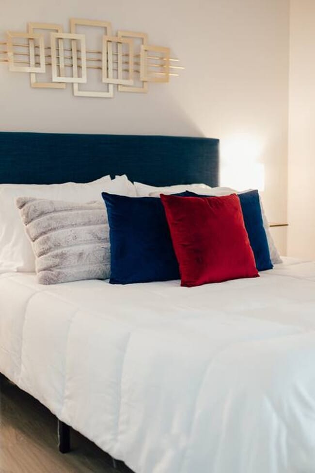 Building Photo - 202 E Main St