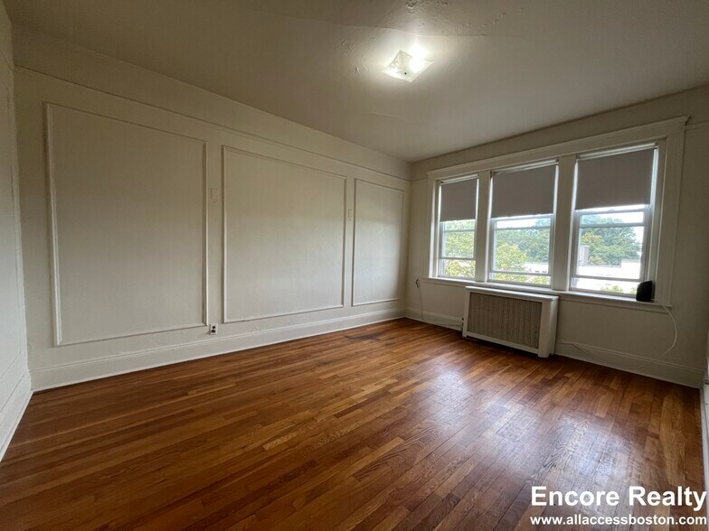 Building Photo - 1750 Commonwealth Ave