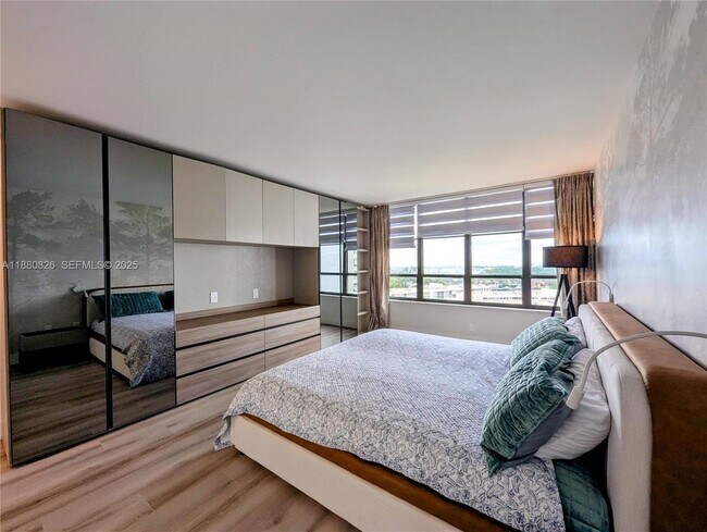 Building Photo - 500 Three Islands Boulevard