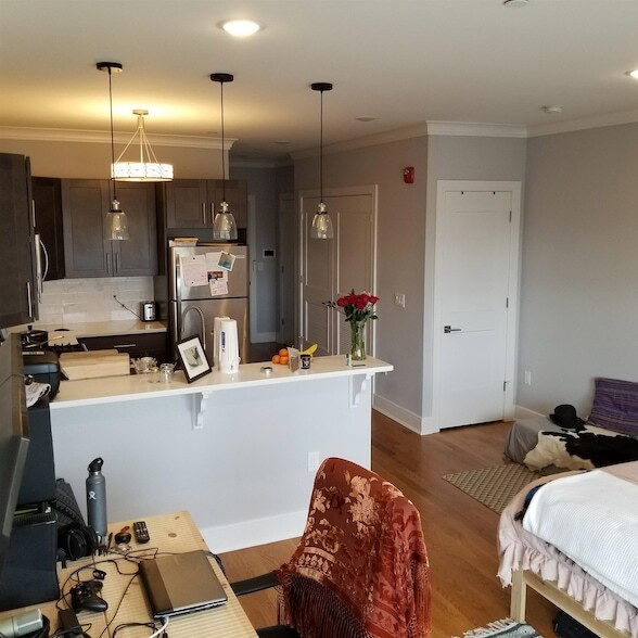 Building Photo - 3 Perrine Ave