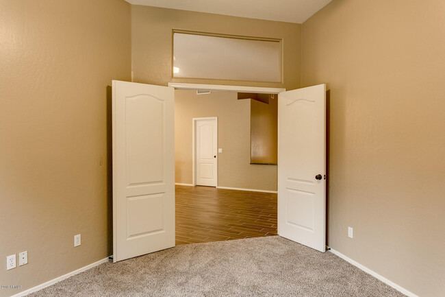 Building Photo - 966 W Citrus Way