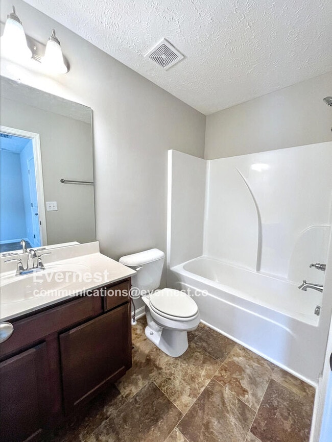 Building Photo - 4099 Saddlecreek Wy
