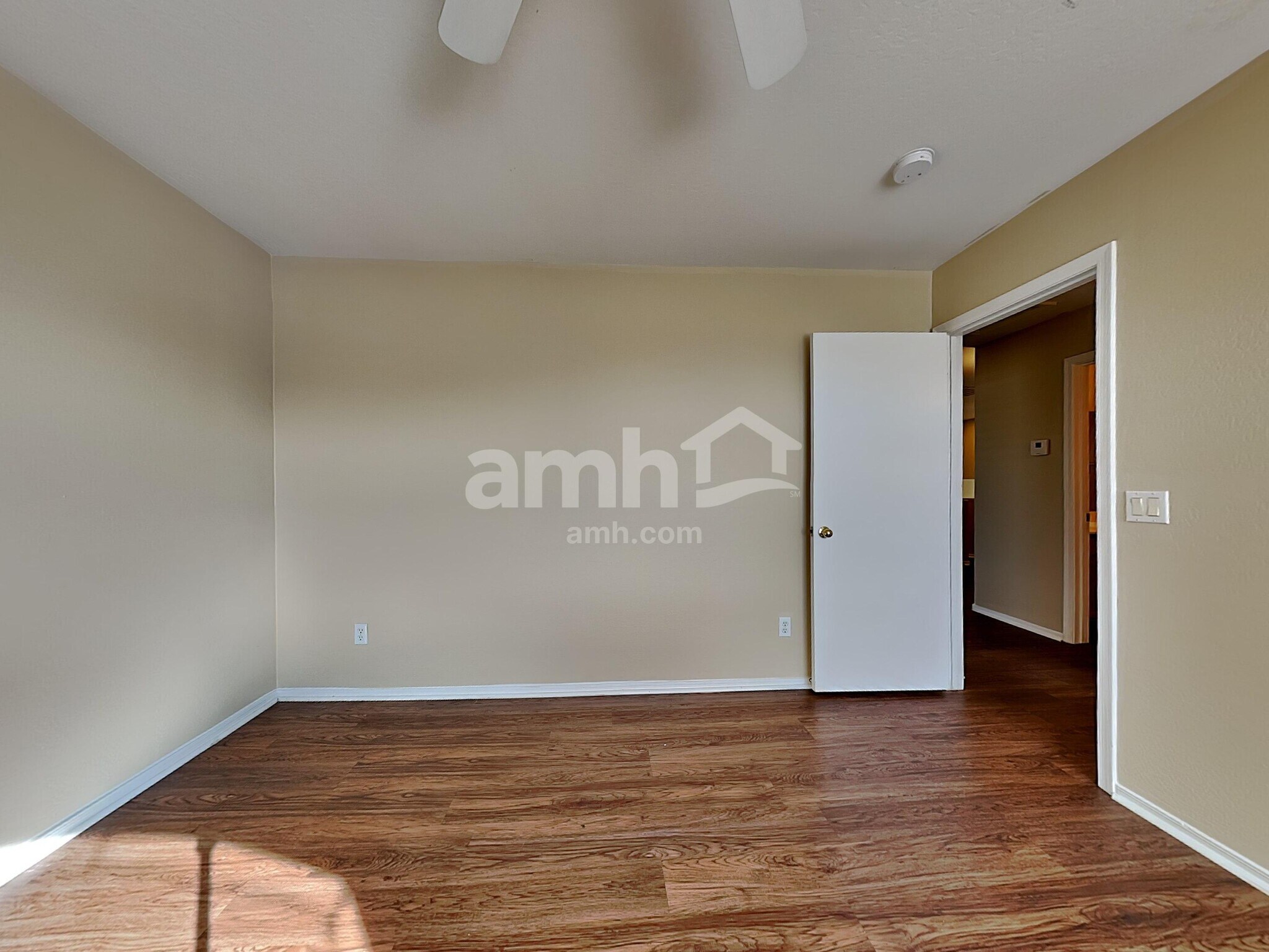 Building Photo - 1843 S 105th Dr