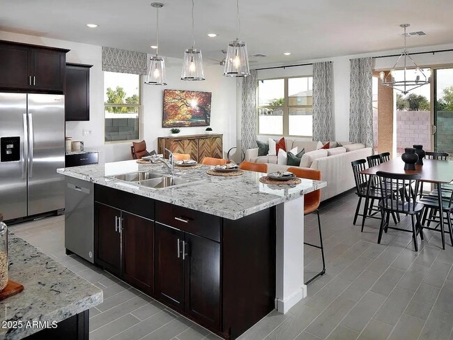 Building Photo - 16042 W Smoketree Dr