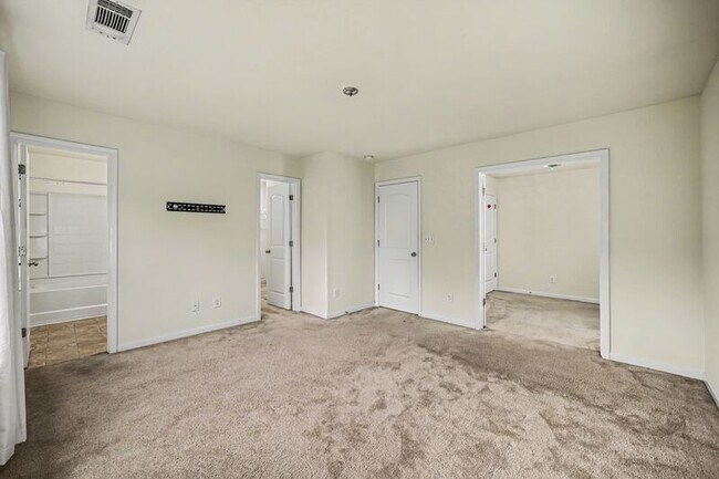 Building Photo - 10405 Bunclody Dr
