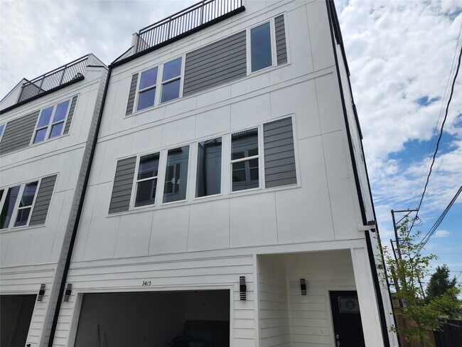Building Photo - 3415 St Emanuel St
