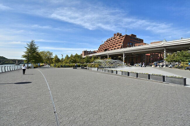 Building Photo - 2500 Q St NW