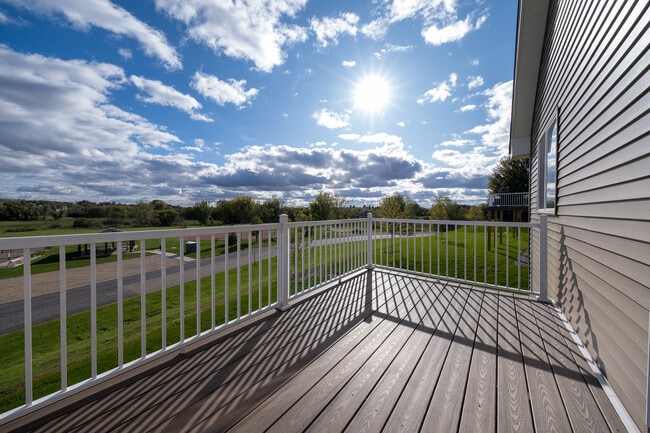 Building Photo - 669 4th Cir Dr SW