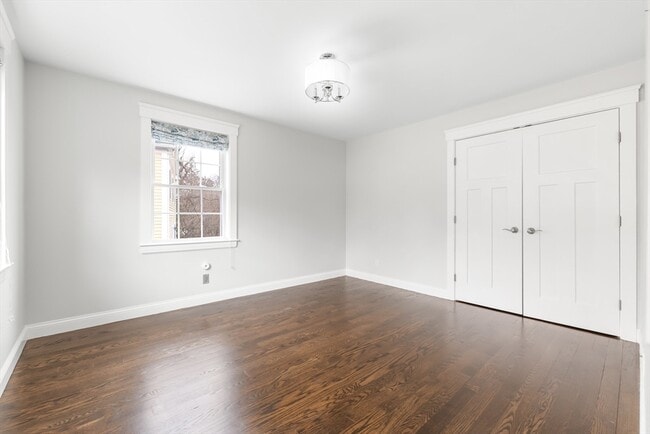 Building Photo - 53 Old Mystic St