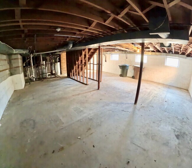 Building Photo - Beautiful 3 Bed 2 Bath Home Located In Greensboro