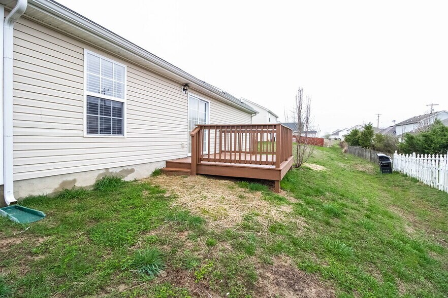 Building Photo - 1029 Tammy Sue Ln