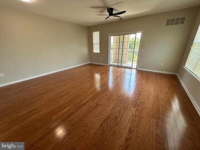 Building Photo - 1424 Colts Cir