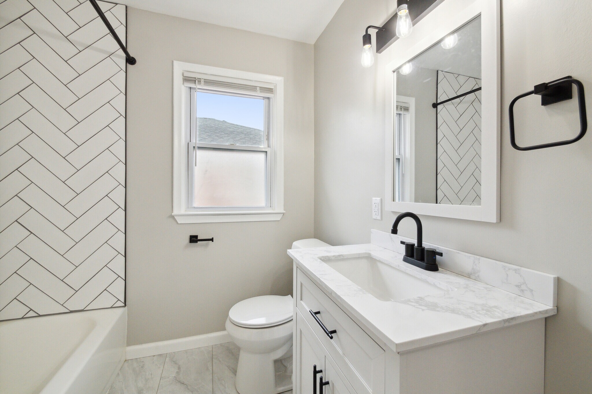 bathroom - 204 Catalpa Dr