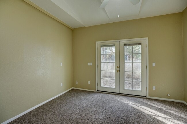Building Photo - Home for Rent Near Willow Lake!
