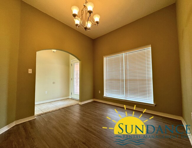 Building Photo - Spacious 4-Bedroom Home on a Quiet Cul-de-Sac!