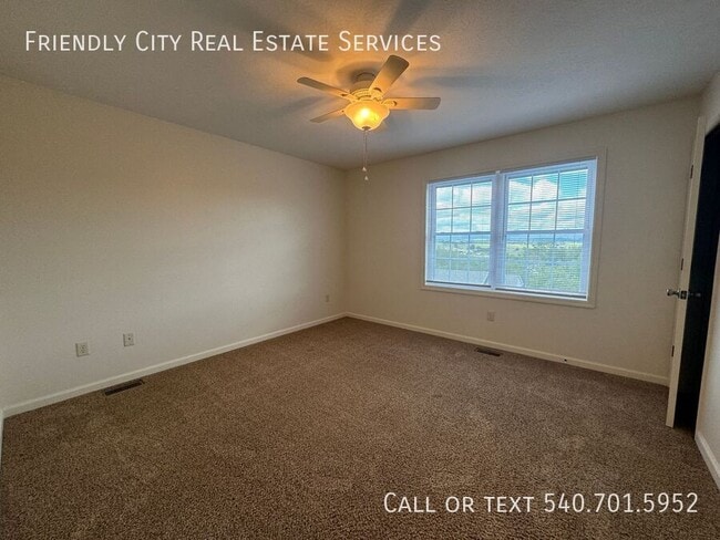Building Photo - 1131 Lincolnshire Dr