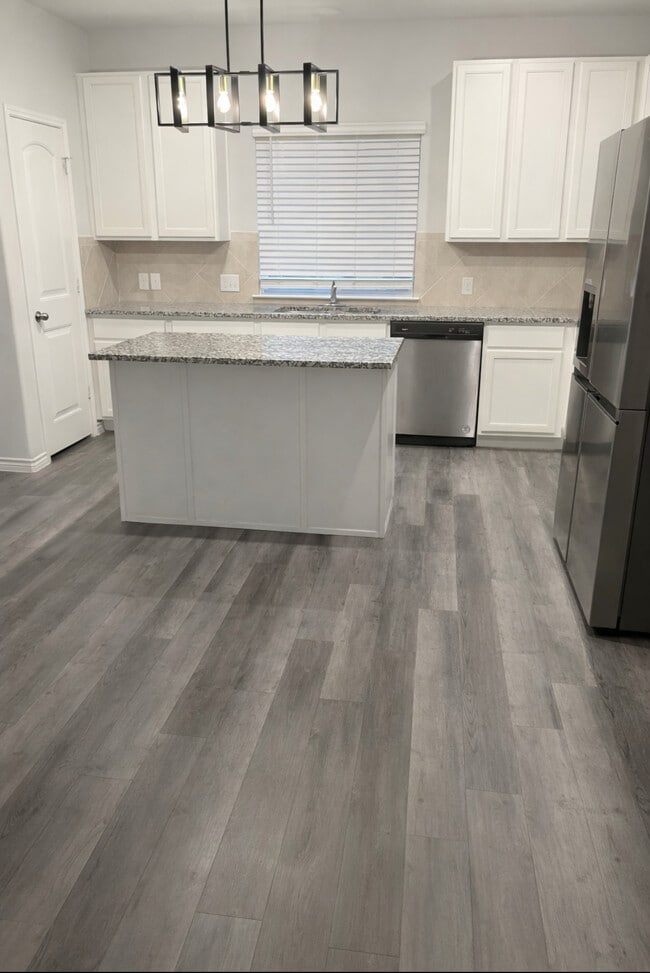 Building Photo - 5505 Topwater Trl